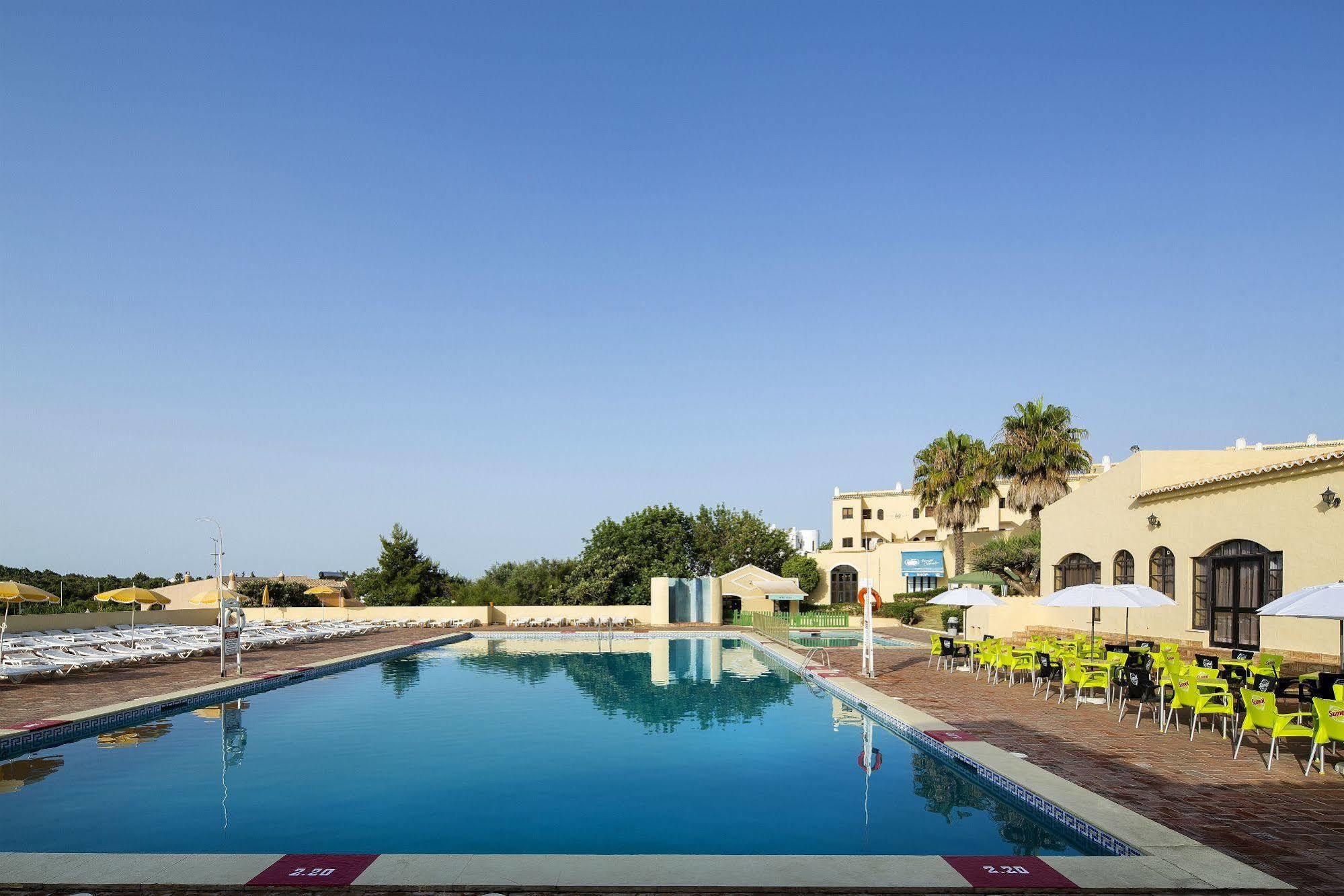 Alvor Clube Brisamar Aparthotel Екстериор снимка
